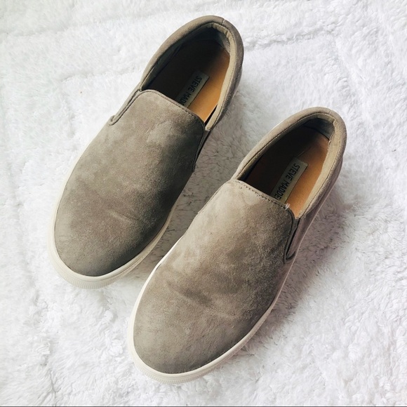 🔥SALE🔥 Steve Madden gray suede slip on sneakers sz8.5 - Picture 1 of 9